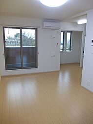 ファミールＣ 204 2階1LDKのリビング/ダイニング