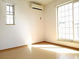 ミストラルＢ 201 2階1LDKのリビング/ダイニング