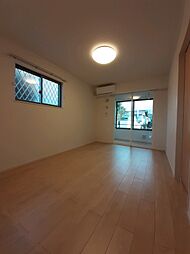 ガーデン漆原II 103 1階1LDKのリビング/ダイニング