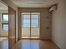 サンライズ・フィールド 203 2階2DKのリビング/ダイニング