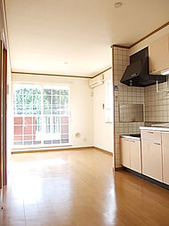 レインボーヒルズ 201 2階2DKのリビング/ダイニング