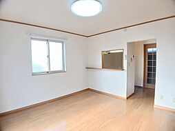 ジオリ・リヴィエール 202 2階ワンルームのリビング/ダイニング