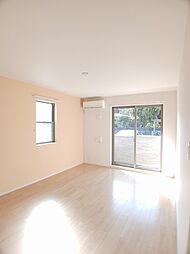 ピアチェーレ　II 101 1階1LDKのリビング/ダイニング