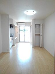 雅　II 101 1階1LDKのリビング/ダイニング