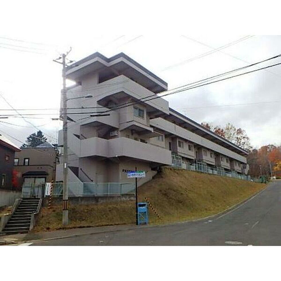 【ホームズ】北海道札幌市南区真駒内柏丘5丁目10番70号[3LDK/3階/65.72㎡]。賃貸マンション住宅情報