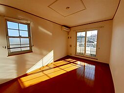 インノバーレIII 201 2階2LDKのリビング/ダイニング