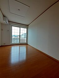 フラワーヒル　Ａ 102 1階2DKのリビング/ダイニング