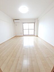 フォルトゥーナ・タワラヤ 204 2階1Kのリビング/ダイニング