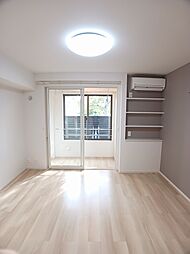 ファニーベルII 102 1階ワンルームのリビング/ダイニング