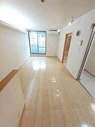 ジュネス 404 4階1LDKのリビング/ダイニング