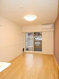 ドゥ　プラシード 302 3階ワンルームのリビング/ダイニング