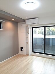 エクシリア 301 3階1Kのリビング/ダイニング