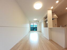 ディアコート桜IV 204 2階2LDKのリビング/ダイニング