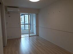 ラグジュアリーハウス　ベベ 201 2階2LDKのリビング/ダイニング