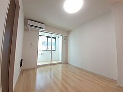 グリーンウエスト　II 104 1階1Kのリビング/ダイニング