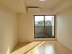 プリート 302 3階1Kのリビング/ダイニング