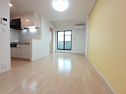 プルメリア 203 2階1LDKのリビング/ダイニング