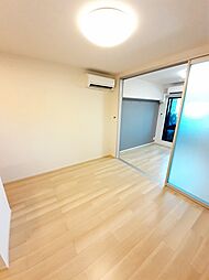 宮ノ丸トウロデン・1 201 2階1LDKのリビング/ダイニング