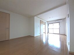 ドミール東仙台 204 2階1LDKのリビング/ダイニング