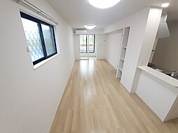 プロムナードメゾン参番館　Ｆ 105 1階1LDKのリビング/ダイニング