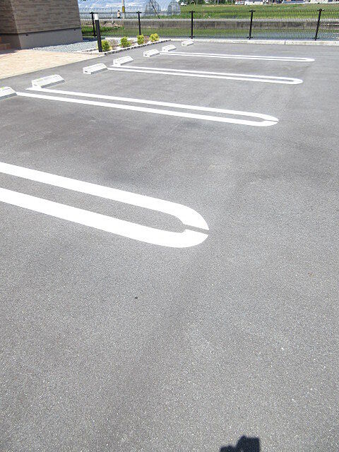 4 / 4