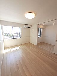 ダッフィーＫ 203 2階1LDKのリビング/ダイニング