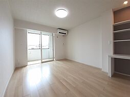 クレシアIII 202 2階1Kのリビング/ダイニング