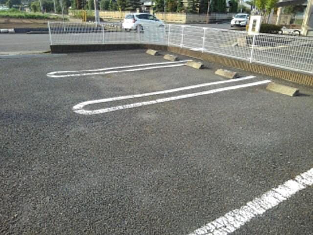 4 / 10