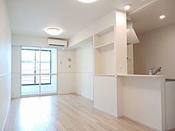 アトール　III 204 2階2LDKのリビング/ダイニング