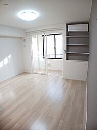 ミレ　プレイスI 102 1階ワンルームのリビング/ダイニング