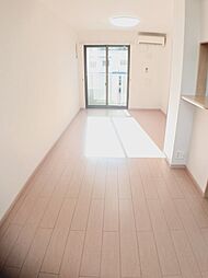 ステーショングレイス 102 1階ワンルームのリビング/ダイニング