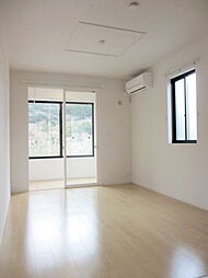 カンギャラット　IV 102 1階2DKのリビング/ダイニング