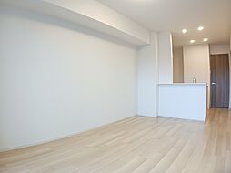 Ｏｎｅ　Ｔｈｏｕｓａｎｄ　II 203 2階2LDKのリビング/ダイニング