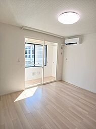 ライツハウスＥ 102 1階1Kのリビング/ダイニング