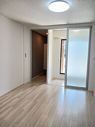 グラ―ヴェ御幸 107 1階ワンルームのリビング/ダイニング