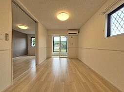 シャトー桜 105 1階1LDKのリビング/ダイニング