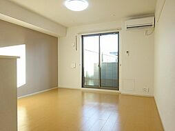 アンジェラI 102 1階ワンルームのリビング/ダイニング