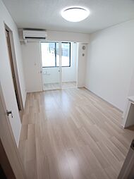 サクラーレ 104 1階1Kのリビング/ダイニング