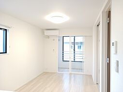 クーロンヌII 201 2階2LDKのリビング/ダイニング