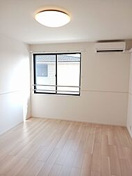 ハリーズコートＣ 203 2階1LDKのリビング/ダイニング