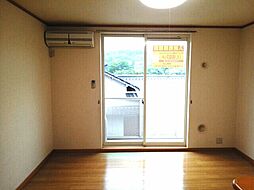 ユ−トピアＣ棟 203 2階1LDKのリビング/ダイニング