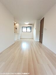 ウィステリア陽佳III 102 1階1LDKのリビング/ダイニング