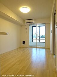 ラウンドストーンＭ 102 1階1LDKのリビング/ダイニング