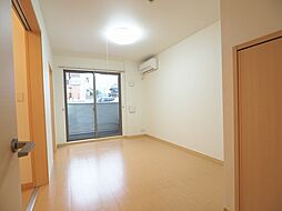 オーブアビタシオン 102 1階1Kのリビング/ダイニング