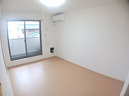 メゾンジャストＢ 203 2階1LDKのリビング/ダイニング