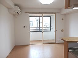 グランティス 203 2階1LDKのリビング/ダイニング