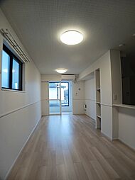 ピアニッシモI 104 1階1LDKのリビング/ダイニング