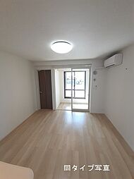 カインドハウスIII 103 1階1LDKのリビング/ダイニング