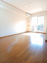 アルドーレ　参番館 104 1階1LDKのリビング/ダイニング