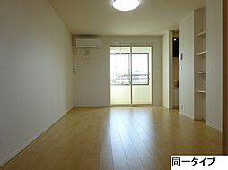 メンリッヒェン・ウッド 202 2階1LDKのリビング/ダイニング